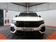 Volkswagen Touareg - View 2
