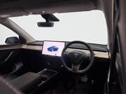 Tesla Model Y - View 4